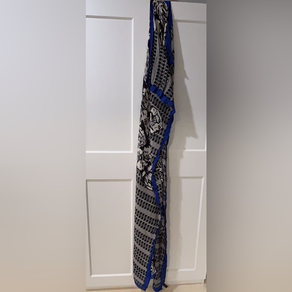 Gorgeous soft Stella & Dot Pashmina / sarong / scarf - Picture 4 of 5